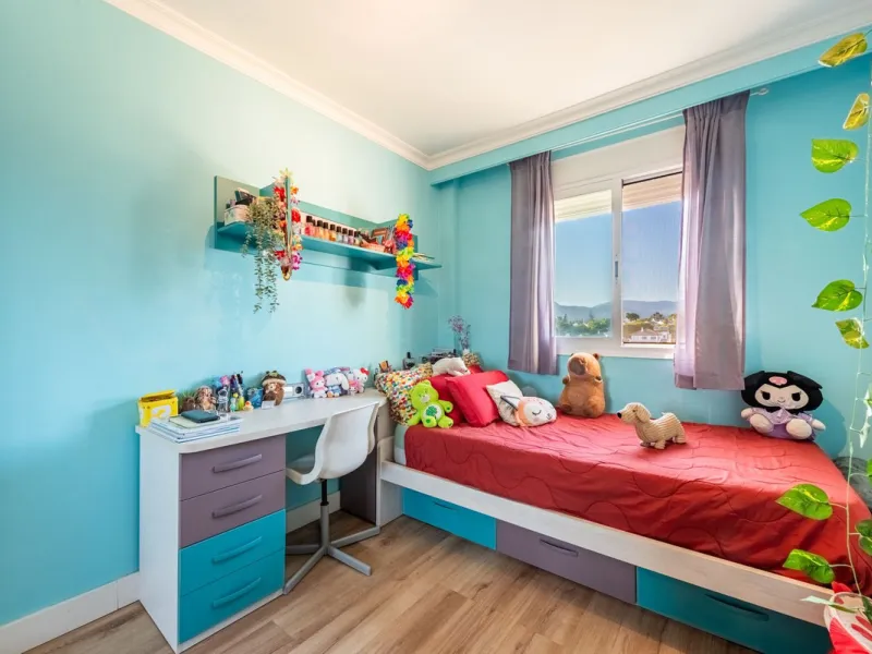 Apartment - Penthouse в продаже в Marbella, Málaga. В доме 4 спален и 3 ванных комнат. Площадь дома 163 м²