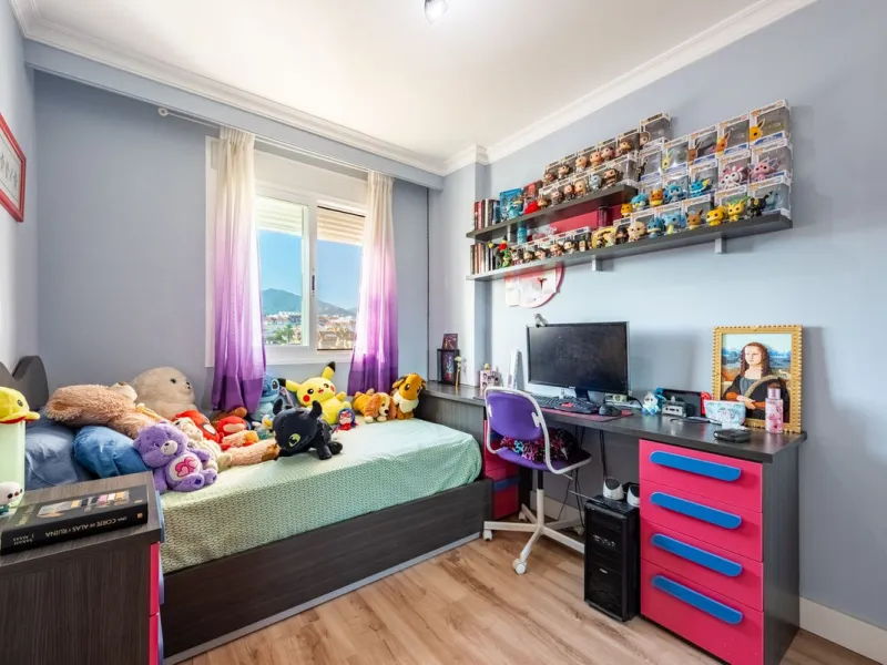 Apartment - Penthouse в продаже в Marbella, Málaga. В доме 4 спален и 3 ванных комнат. Площадь дома 163 м²