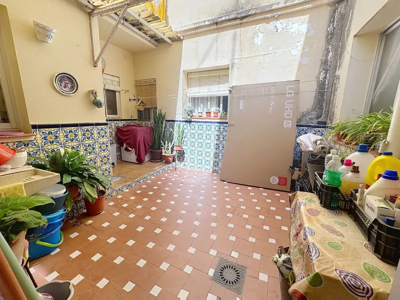 INVESTMENT OPPORTUNITY – HOUSE WITH POTENTIAL FOR 4 APARTMENTS IN ESTEPONA