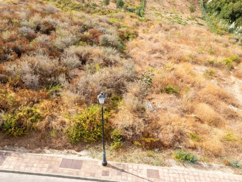 Plot - Commercial Plot в продаже в Mijas, Málaga. Площадь дома 3650 м². Площадь участка 3984 м²