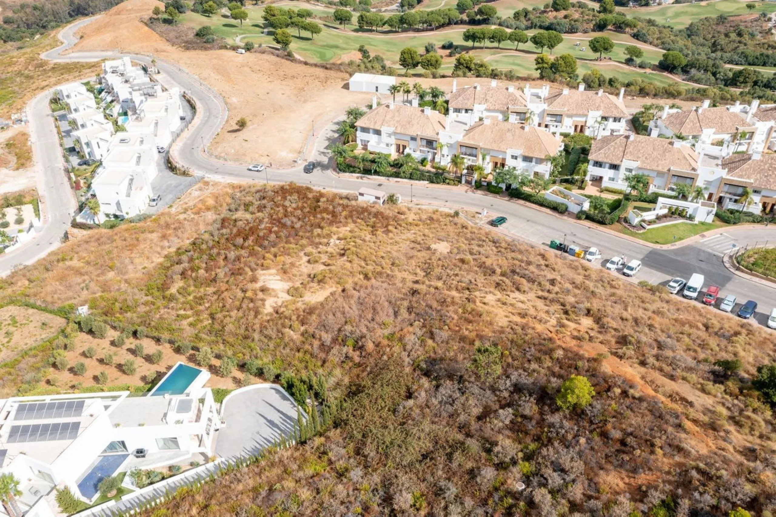 Plot - Commercial Plot в продаже в Mijas, Málaga. Площадь дома 3650 м². Площадь участка 3984 м²
