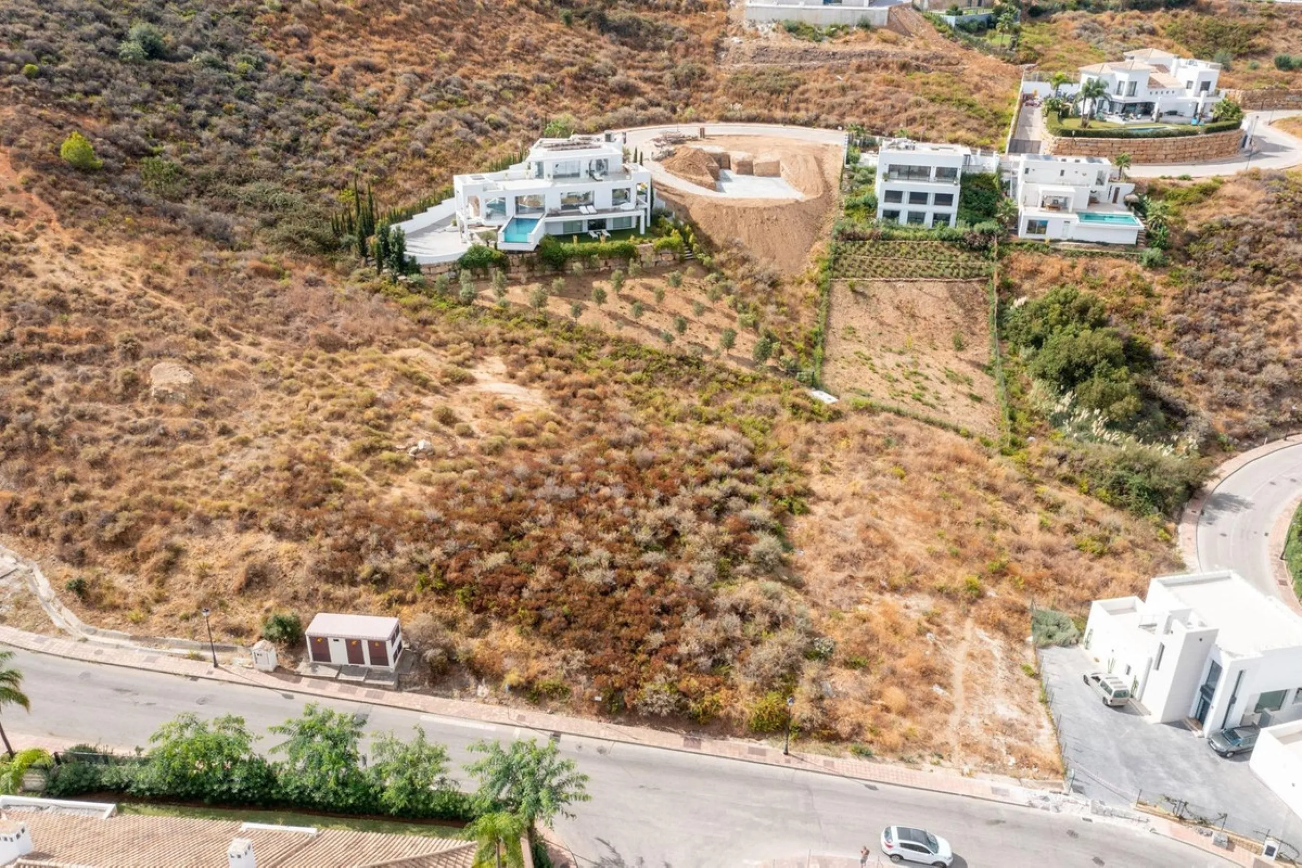 Plot - Commercial Plot в продаже в Mijas, Málaga. Площадь дома 3650 м². Площадь участка 3984 м²