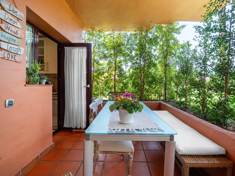 Townhouse Oasis is a five-bedroom luxury home in one of Marbella's most prestigious gated communities on the Golden Mile. Surrounded by tropical gardens, this townhouse offers privacy, comfort, and Mediterranean charm. With multiple terraces, a private ga