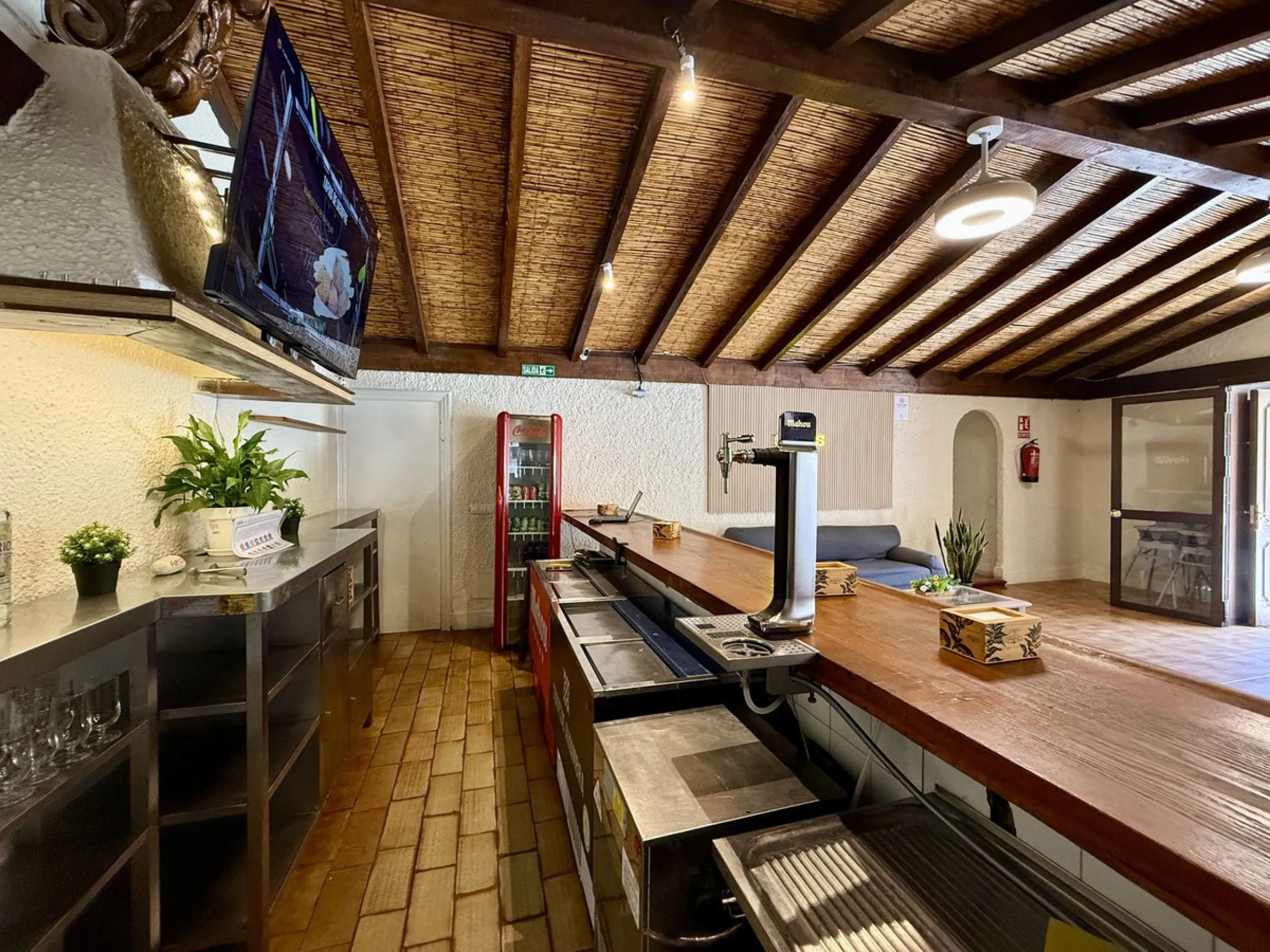 -UNIQUE OPPORTUNITY – RESTAURANT FOR SALE IN EL TRAPICHE (MARBELLA)