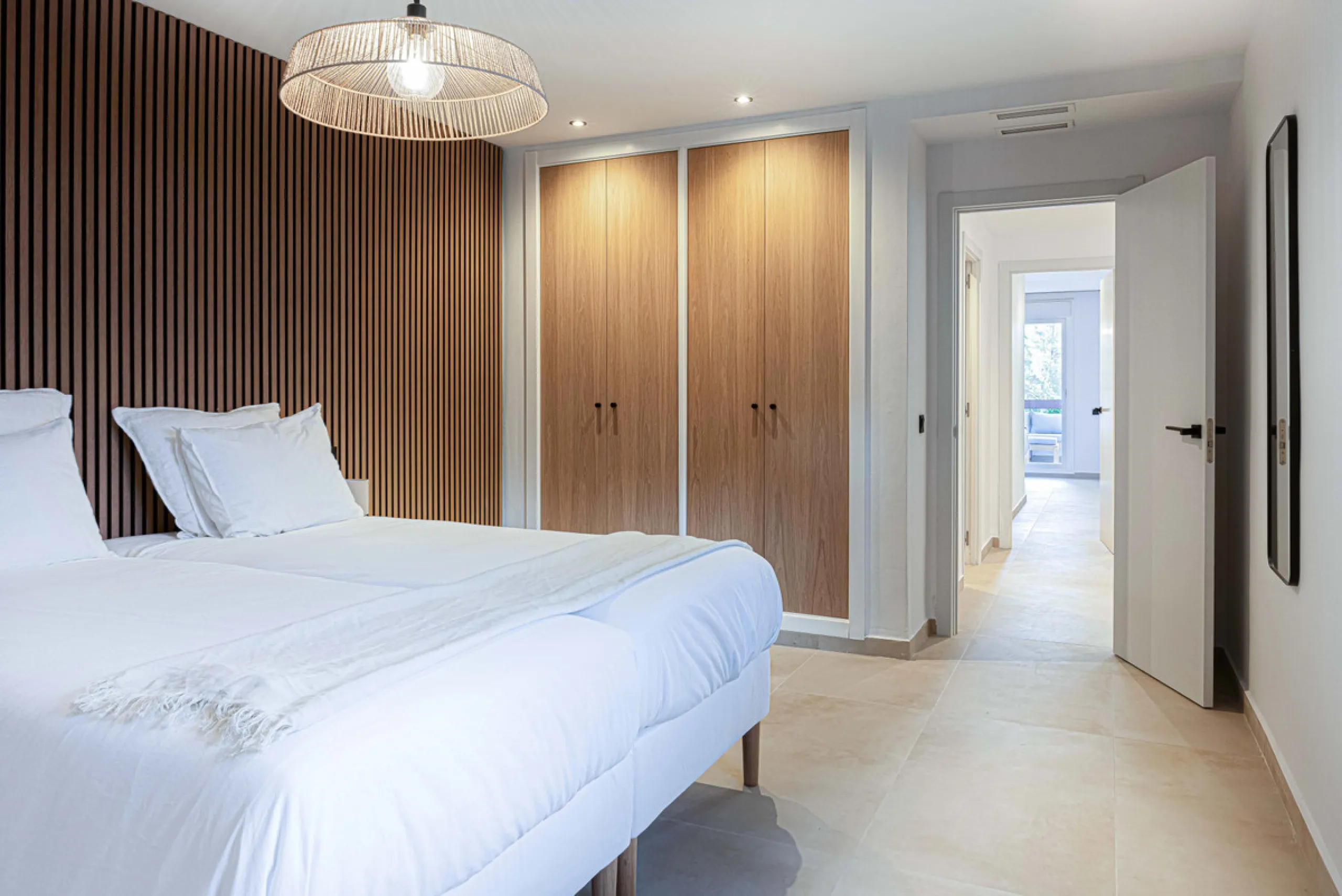 Welcome to your newly renovated home in the prestigious Aloha Royal community, located in the heart of Marbella's Golf Valley. This stunning 2-bedroom apartment has been completely refurbished with a contemporary design and high-quality finishes, offering