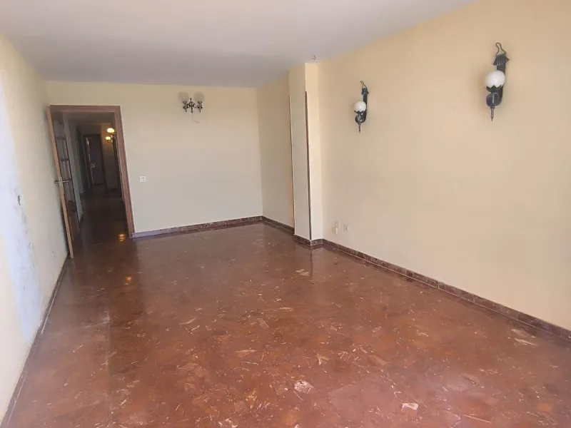 Exclusive Apartment with Full-Front Sea Views in Fuengirola!