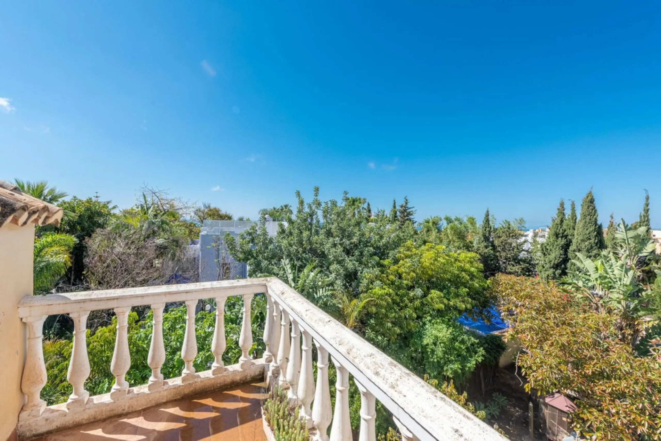 VILLA IN CENTRE OF MARBELLA - 8 BEDROOMS