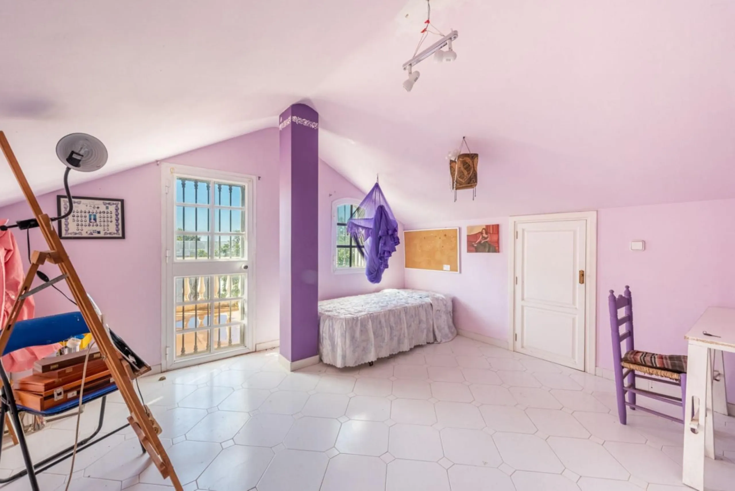 VILLA IN CENTRE OF MARBELLA - 8 BEDROOMS