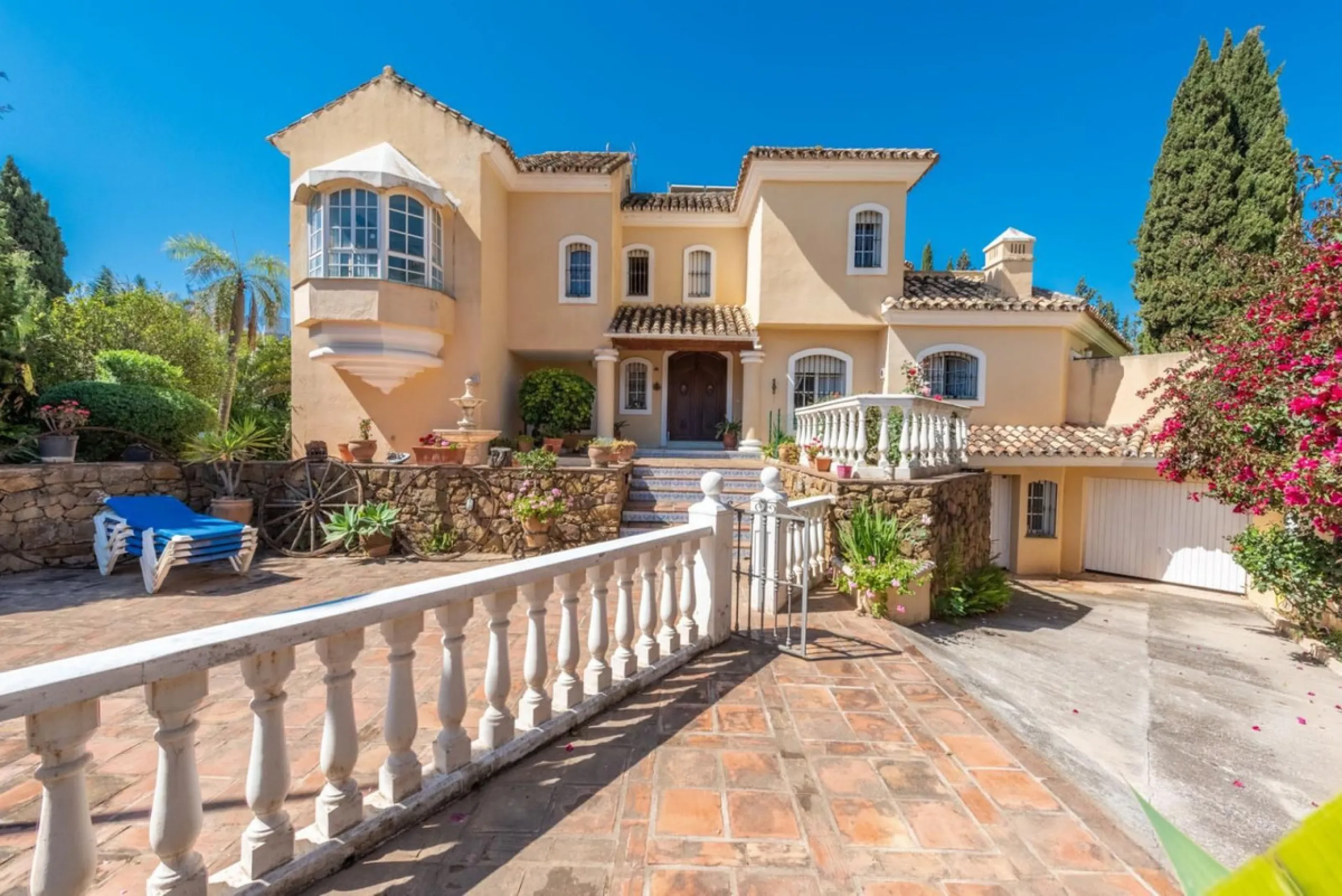 VILLA IN CENTRE OF MARBELLA - 8 BEDROOMS