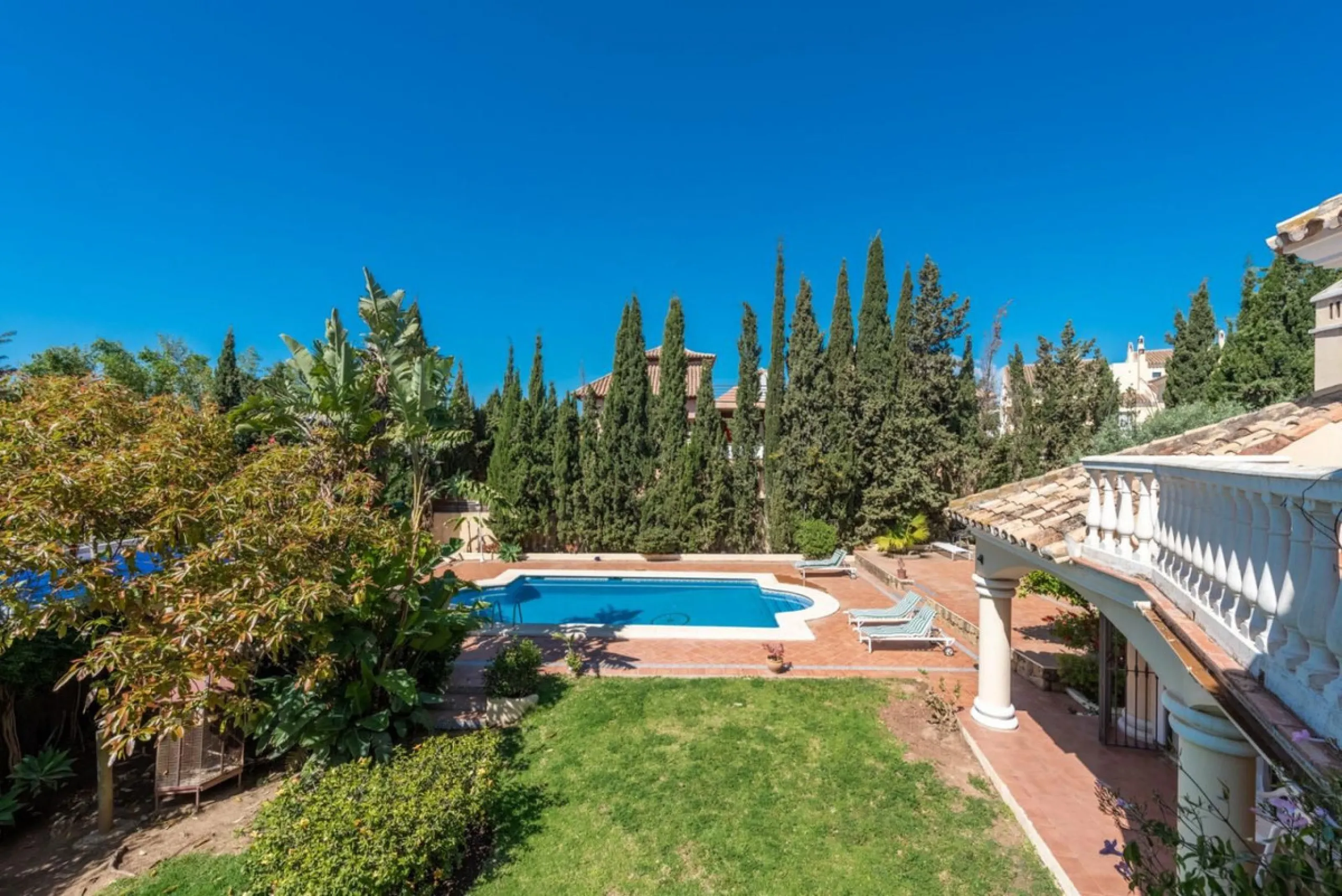 VILLA IN CENTRE OF MARBELLA - 8 BEDROOMS