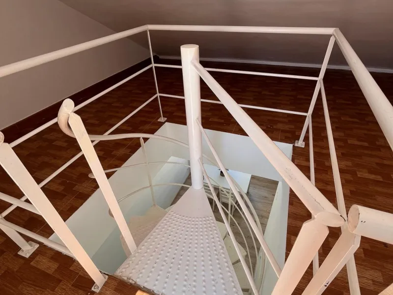 Duplex Penthouse with Terrace, 2 Parking Spaces, and Storage Room in the Suárez Area – Málaga
