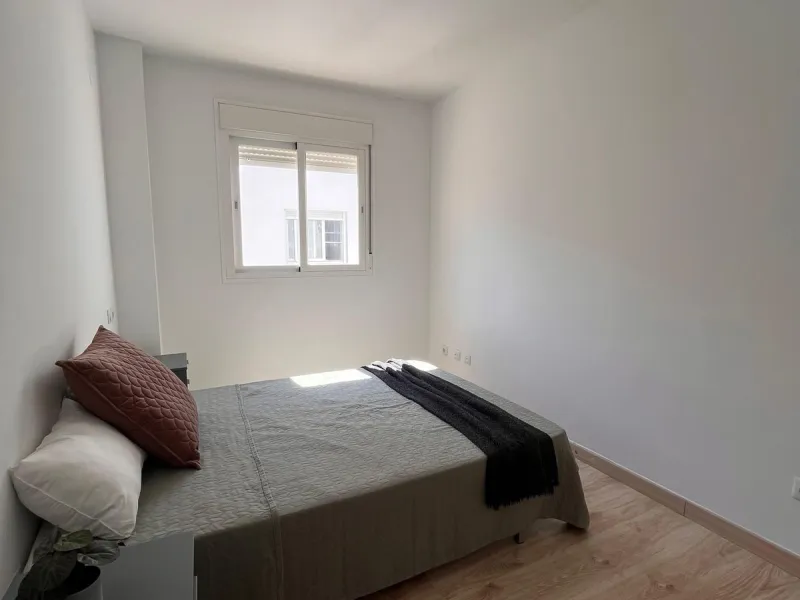 Duplex Penthouse with Terrace, 2 Parking Spaces, and Storage Room in the Suárez Area – Málaga