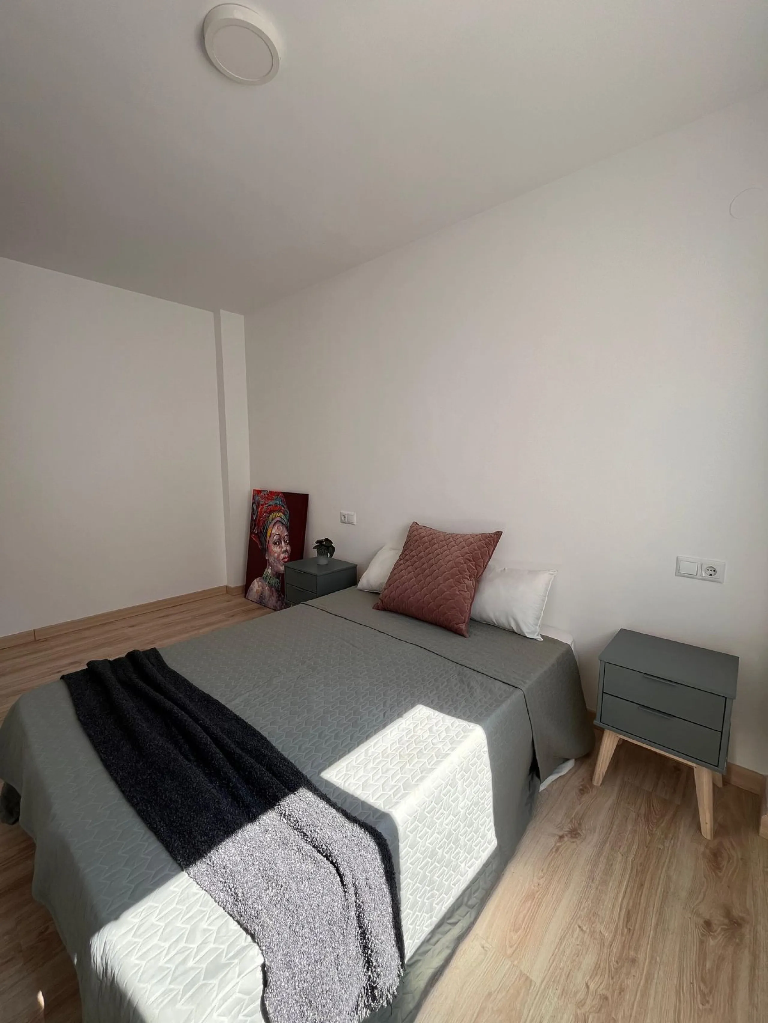Duplex Penthouse with Terrace, 2 Parking Spaces, and Storage Room in the Suárez Area – Málaga