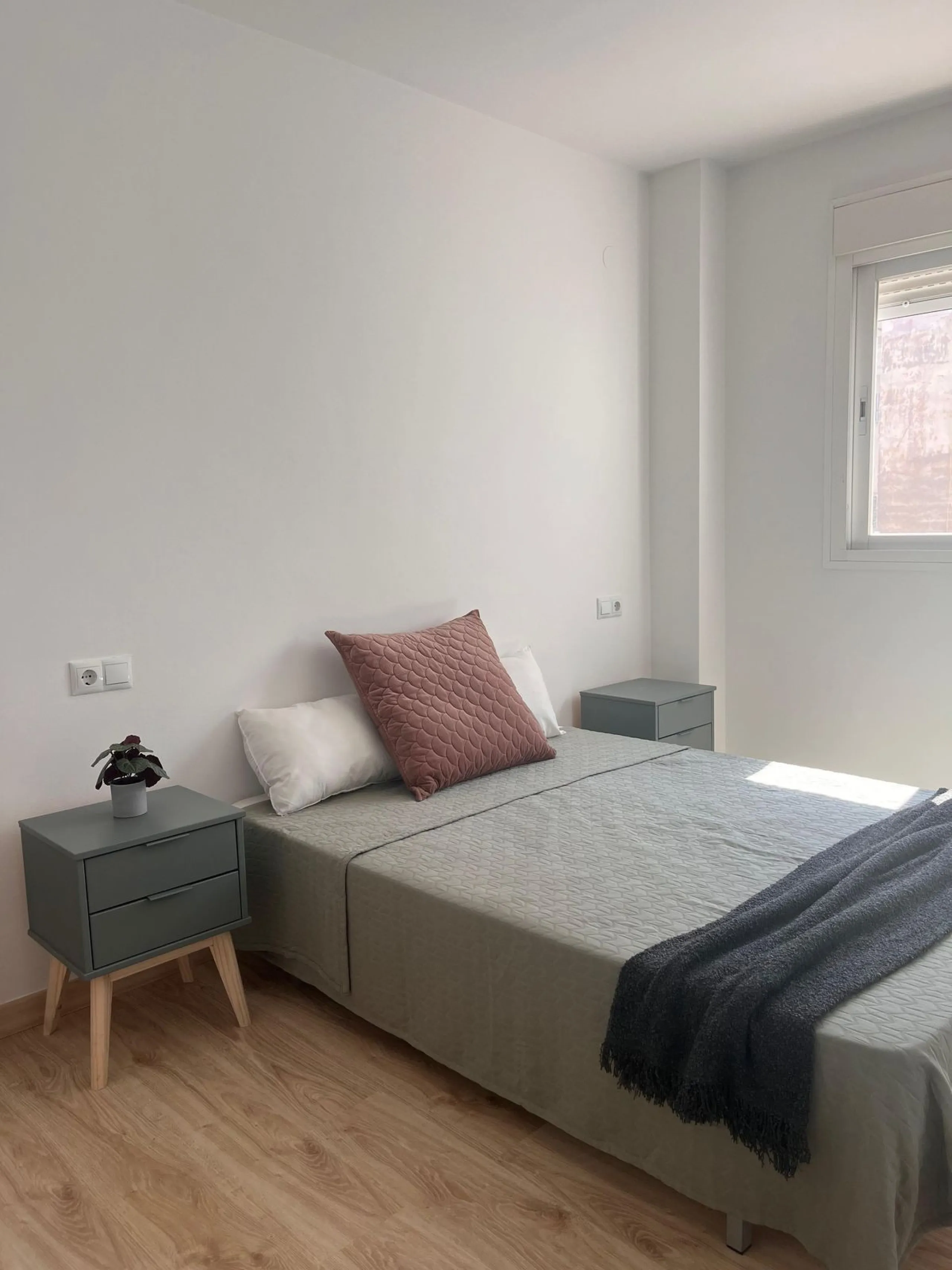 Duplex Penthouse with Terrace, 2 Parking Spaces, and Storage Room in the Suárez Area – Málaga