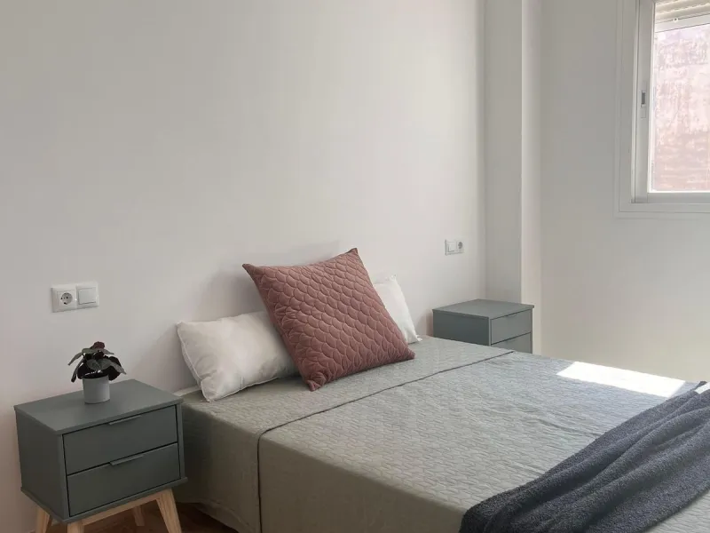 Duplex Penthouse with Terrace, 2 Parking Spaces, and Storage Room in the Suárez Area – Málaga