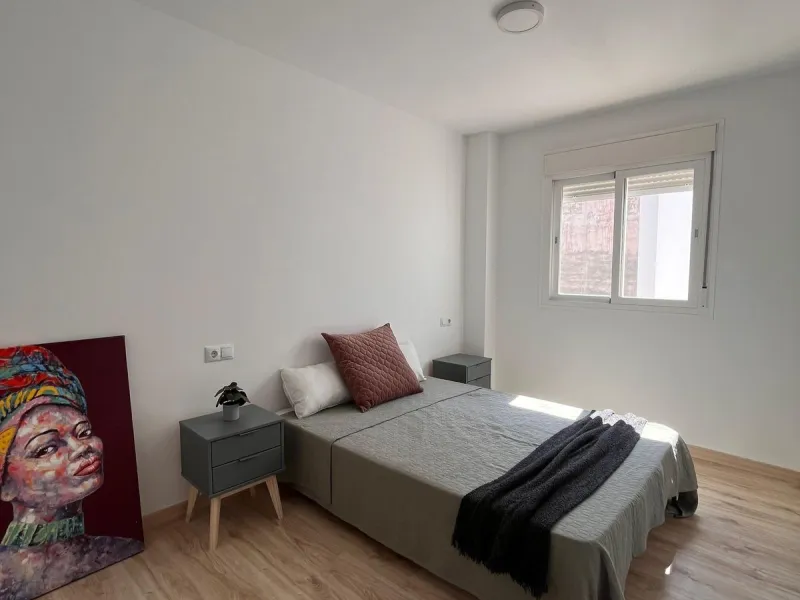 Duplex Penthouse with Terrace, 2 Parking Spaces, and Storage Room in the Suárez Area – Málaga