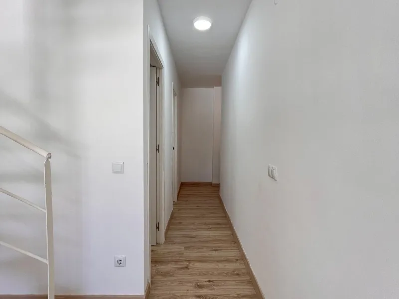 Duplex Penthouse with Terrace, 2 Parking Spaces, and Storage Room in the Suárez Area – Málaga
