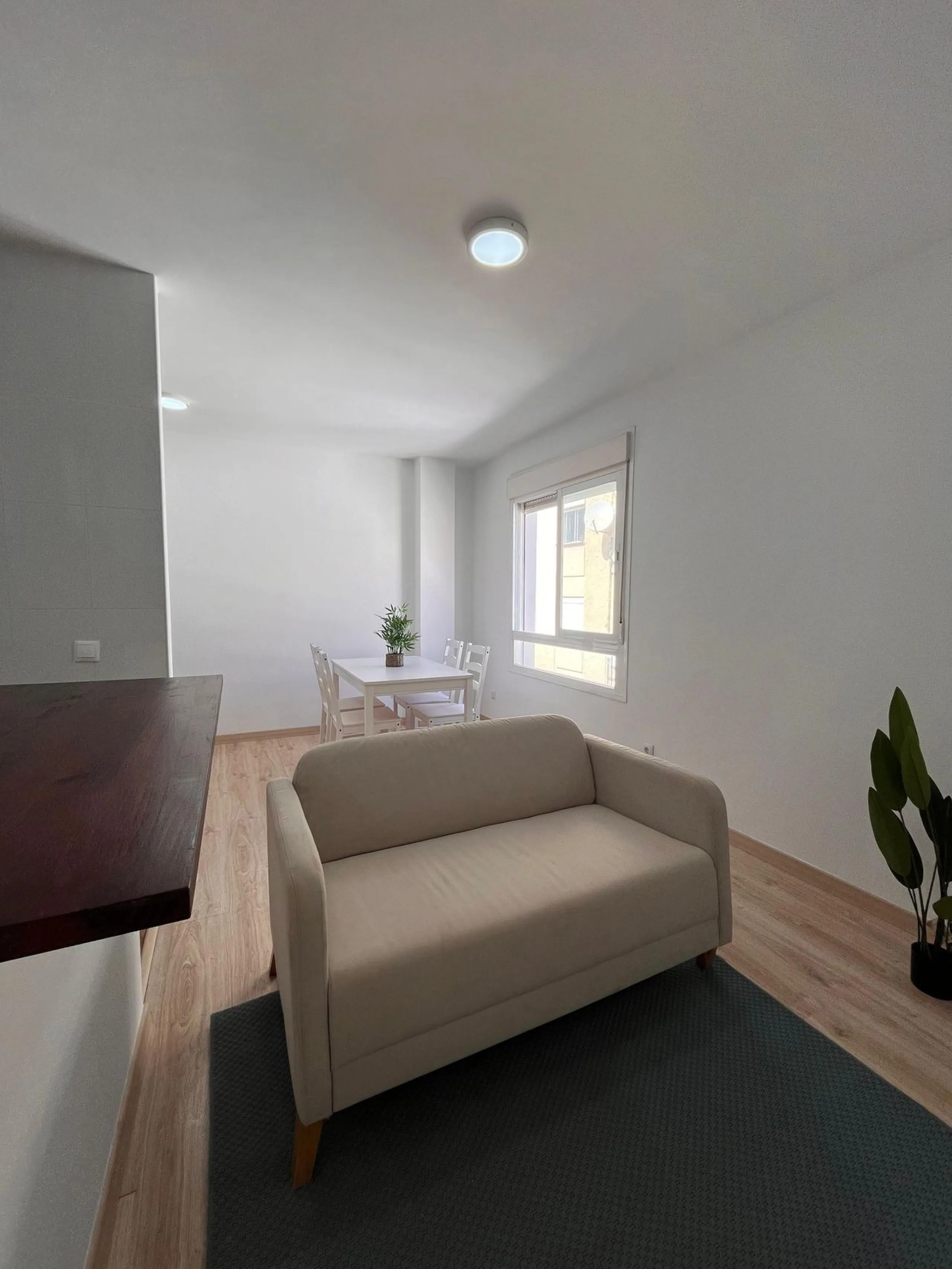 Duplex Penthouse with Terrace, 2 Parking Spaces, and Storage Room in the Suárez Area – Málaga