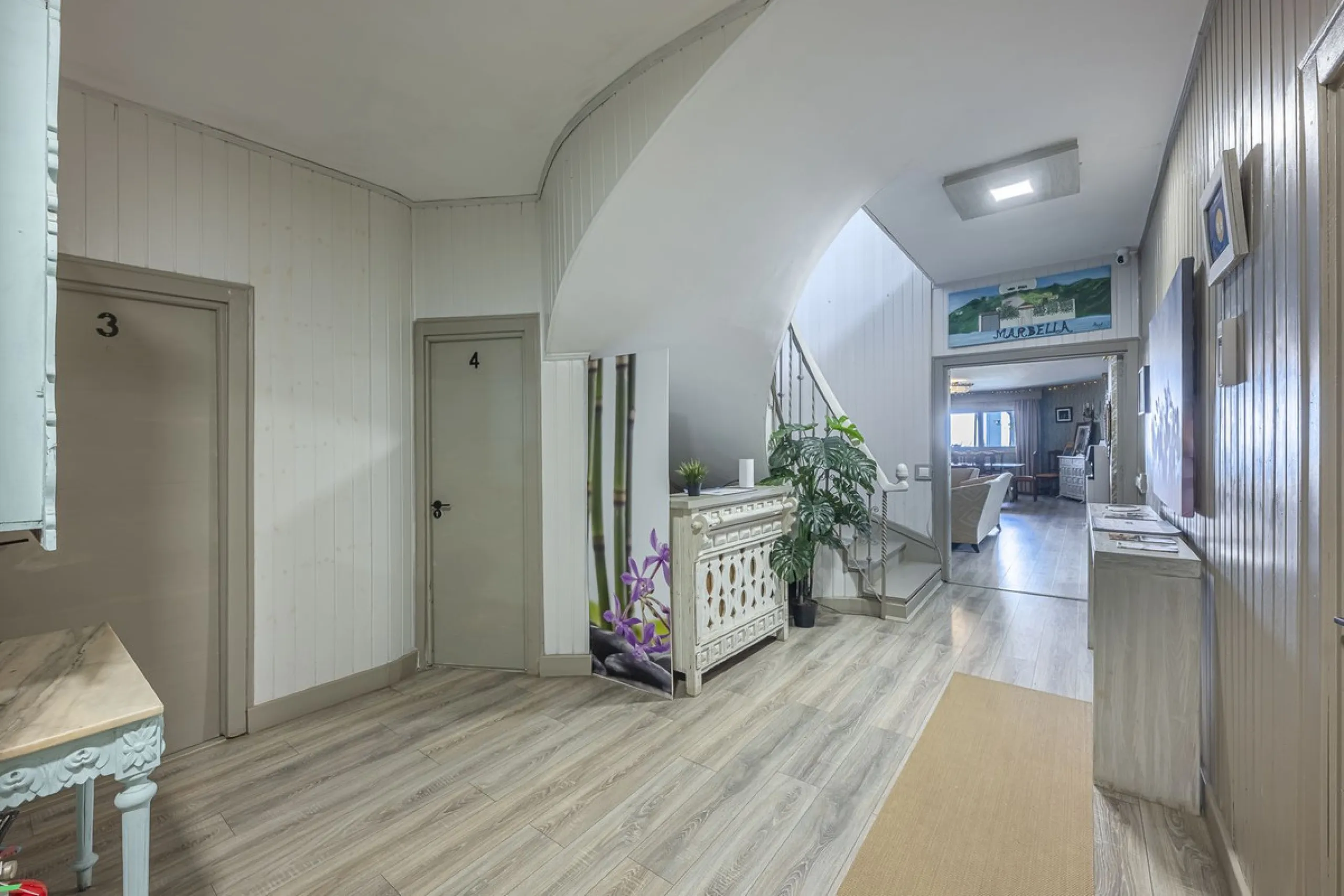 House - Detached Villa в продаже в Marbella, Málaga. В доме 12 спален и 12 ванных комнат. Площадь дома 500 м². Площадь участка 728 м²