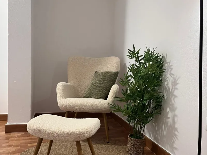 Duplex Penthouse with Terrace, 2 Parking Spaces, and Storage Room in the Suárez Area – Málaga