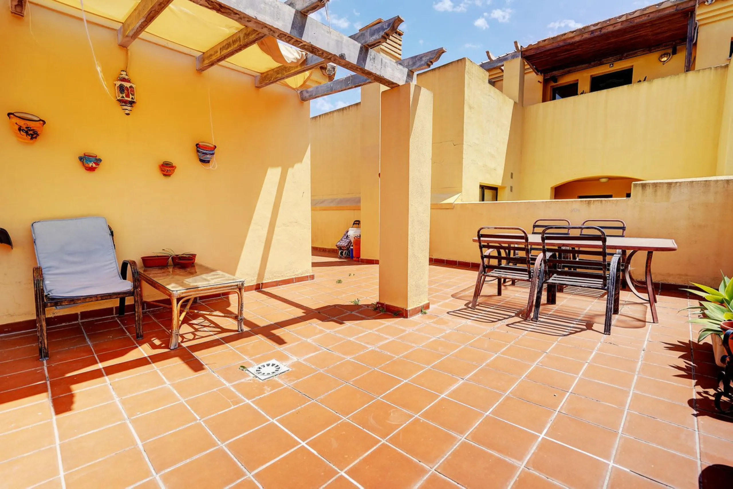 Penthouse with Huge Wraparound Terrace in Miraflores
