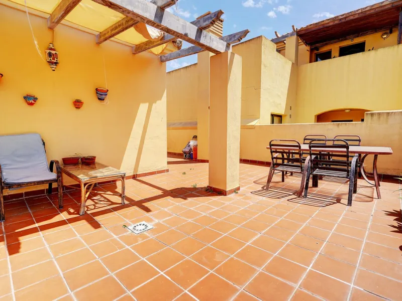 Penthouse with Huge Wraparound Terrace in Miraflores
