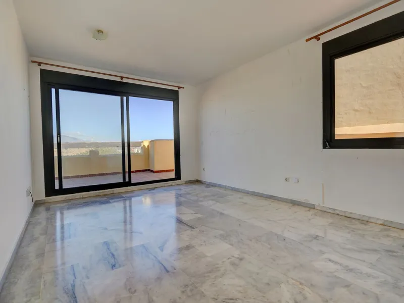 Penthouse with Huge Wraparound Terrace in Miraflores