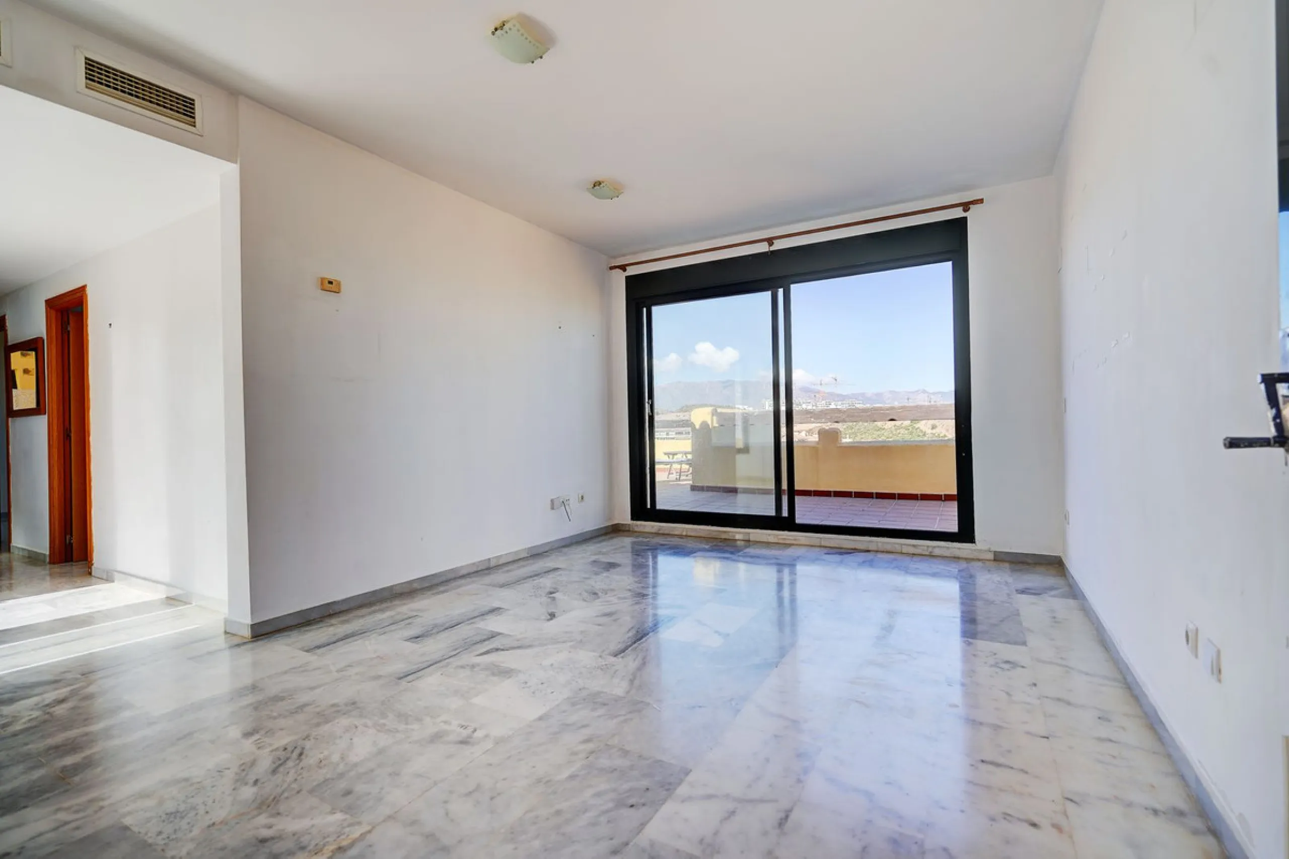 Penthouse with Huge Wraparound Terrace in Miraflores