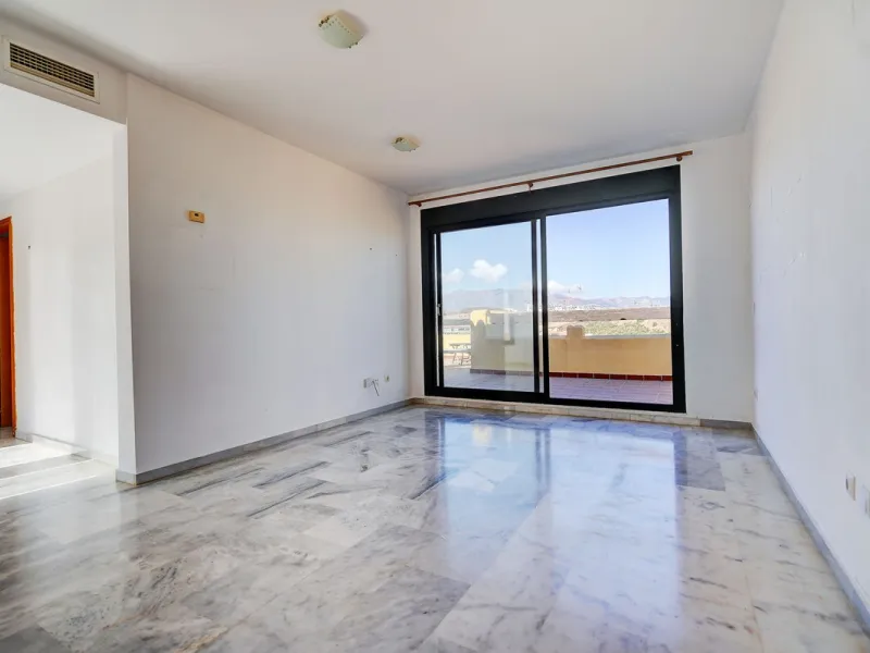 Penthouse with Huge Wraparound Terrace in Miraflores