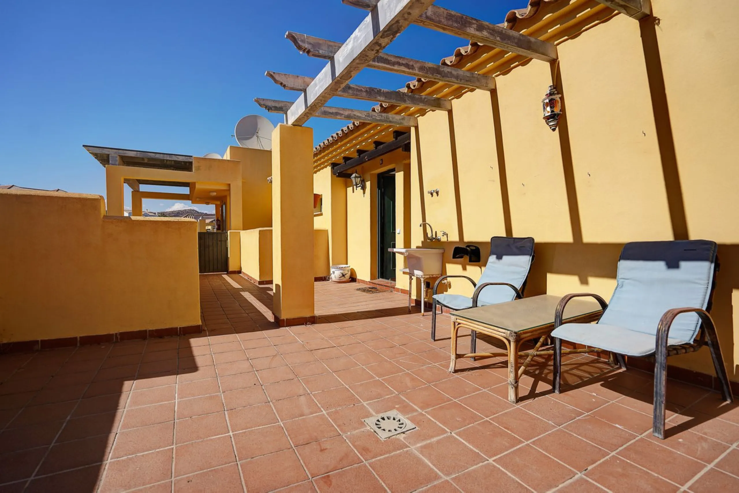 Penthouse with Huge Wraparound Terrace in Miraflores