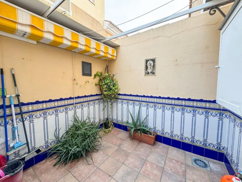 House - Semi-Detached House в продаже в Málaga, Málaga. В доме 4 спален и 3 ванных комнат. Площадь дома 109 м². Площадь участка 170 м²