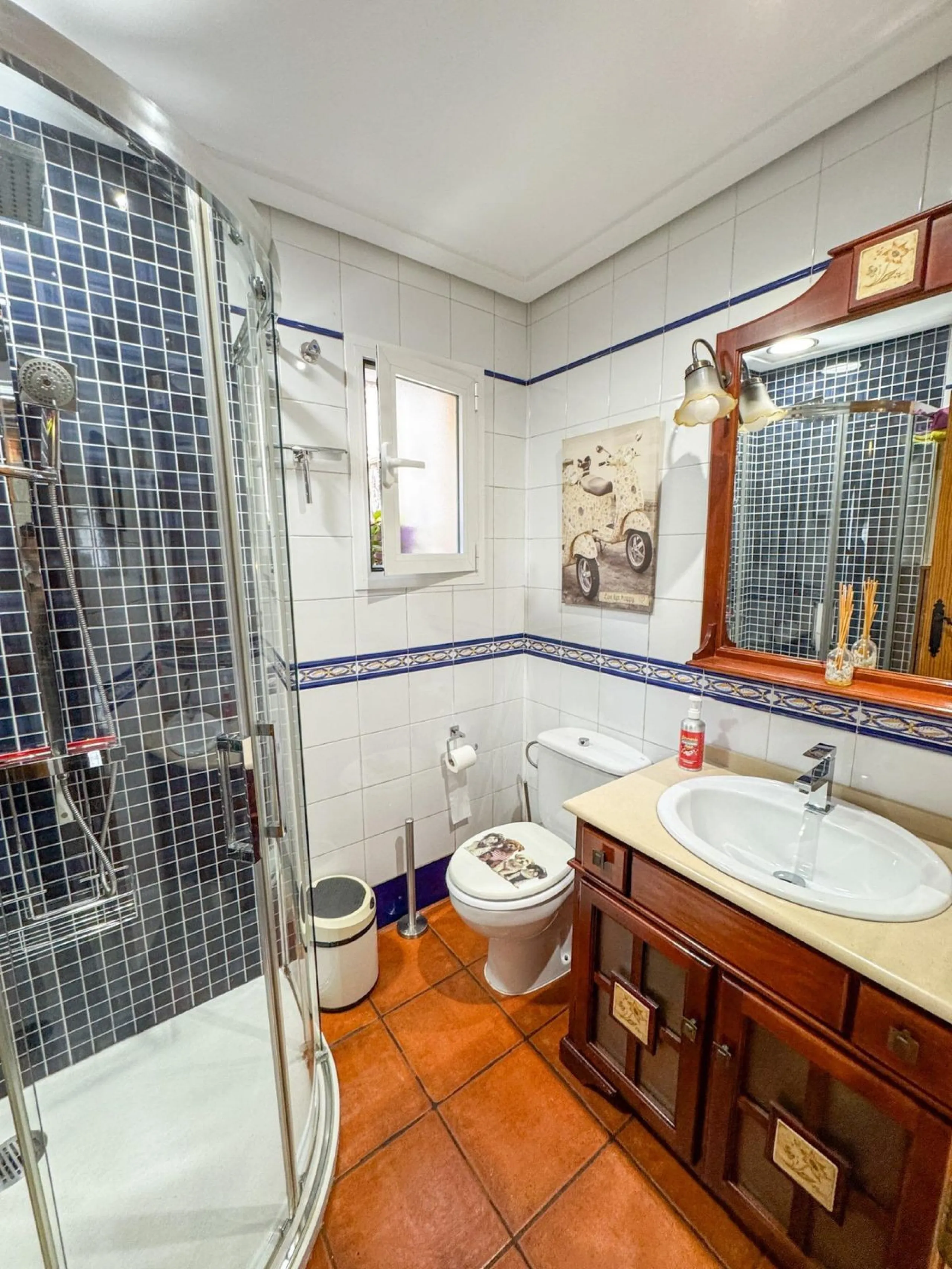 House - Semi-Detached House в продаже в Málaga, Málaga. В доме 4 спален и 3 ванных комнат. Площадь дома 109 м². Площадь участка 170 м²
