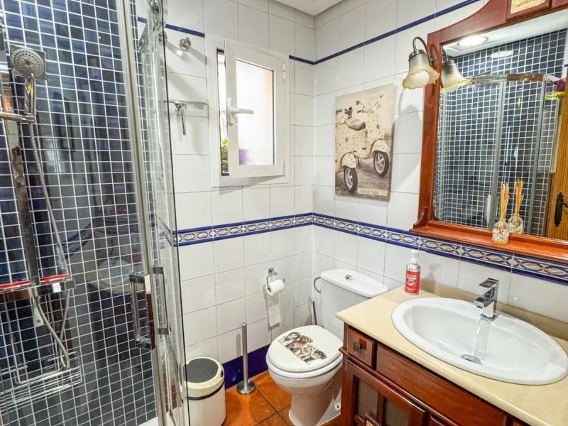 House - Semi-Detached House в продаже в Málaga, Málaga. В доме 4 спален и 3 ванных комнат. Площадь дома 109 м². Площадь участка 170 м²