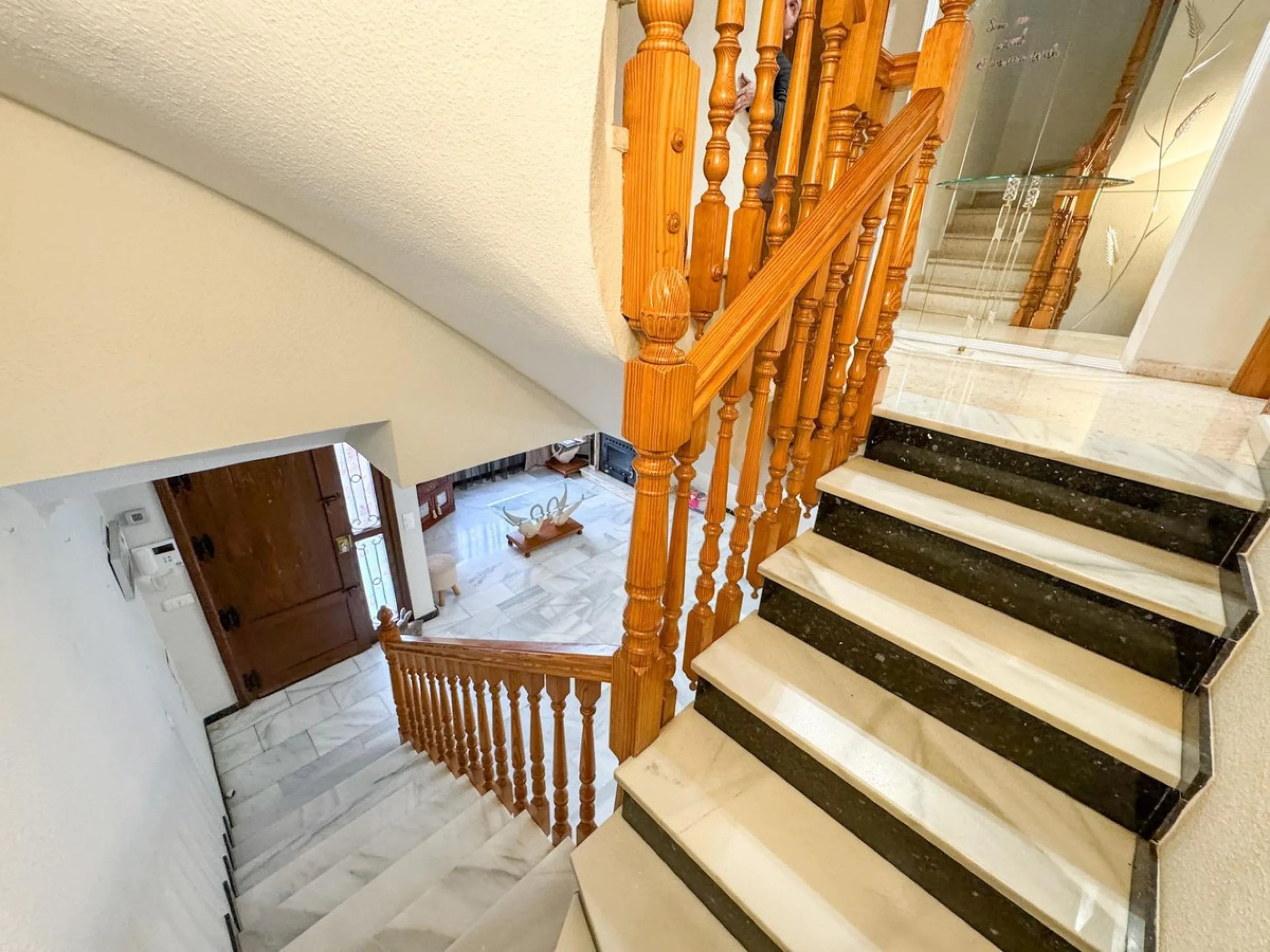 House - Semi-Detached House в продаже в Málaga, Málaga. В доме 4 спален и 3 ванных комнат. Площадь дома 109 м². Площадь участка 170 м²