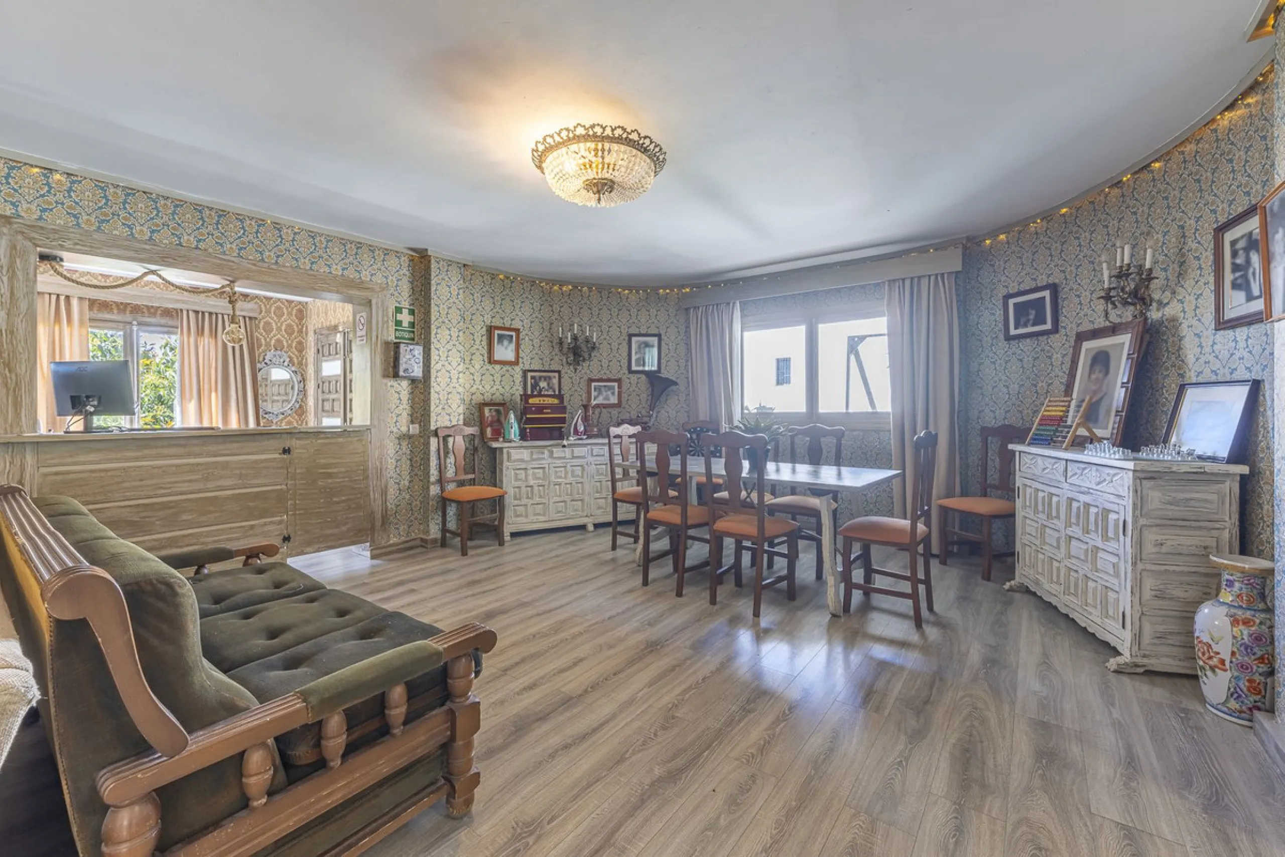 House - Detached Villa в продаже в Marbella, Málaga. В доме 12 спален и 12 ванных комнат. Площадь дома 500 м². Площадь участка 728 м²