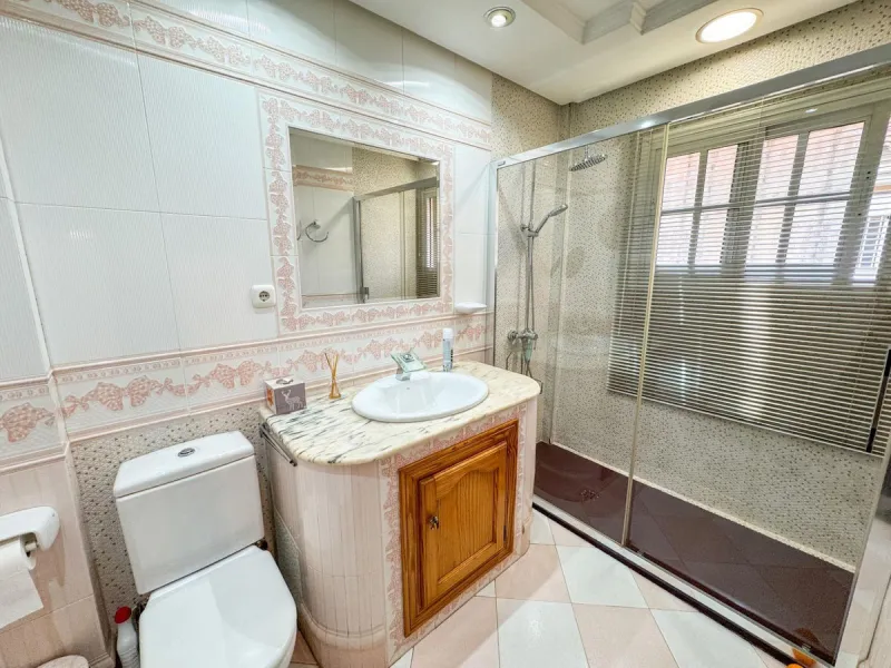 House - Semi-Detached House в продаже в Málaga, Málaga. В доме 4 спален и 3 ванных комнат. Площадь дома 109 м². Площадь участка 170 м²