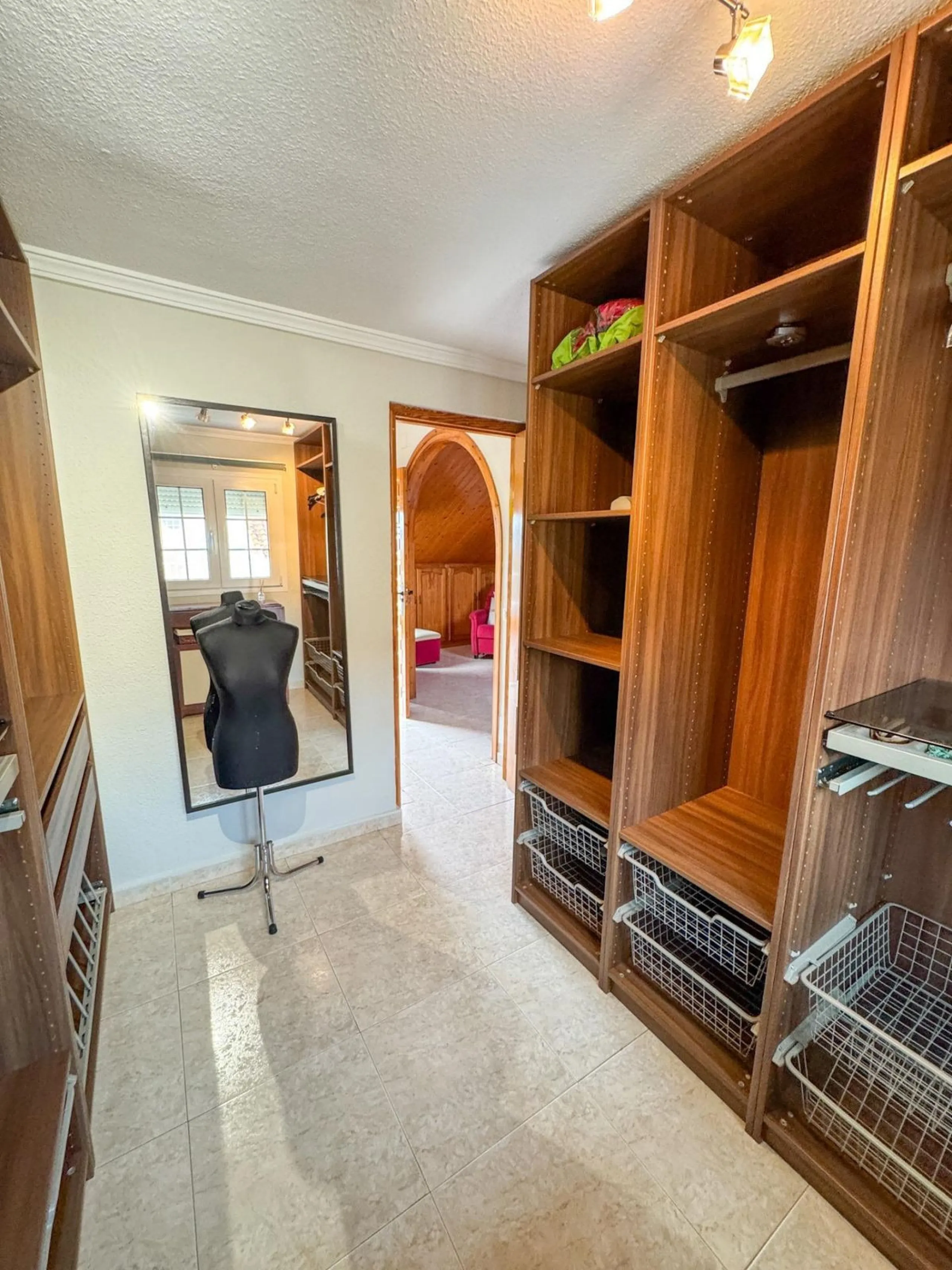 House - Semi-Detached House в продаже в Málaga, Málaga. В доме 4 спален и 3 ванных комнат. Площадь дома 109 м². Площадь участка 170 м²