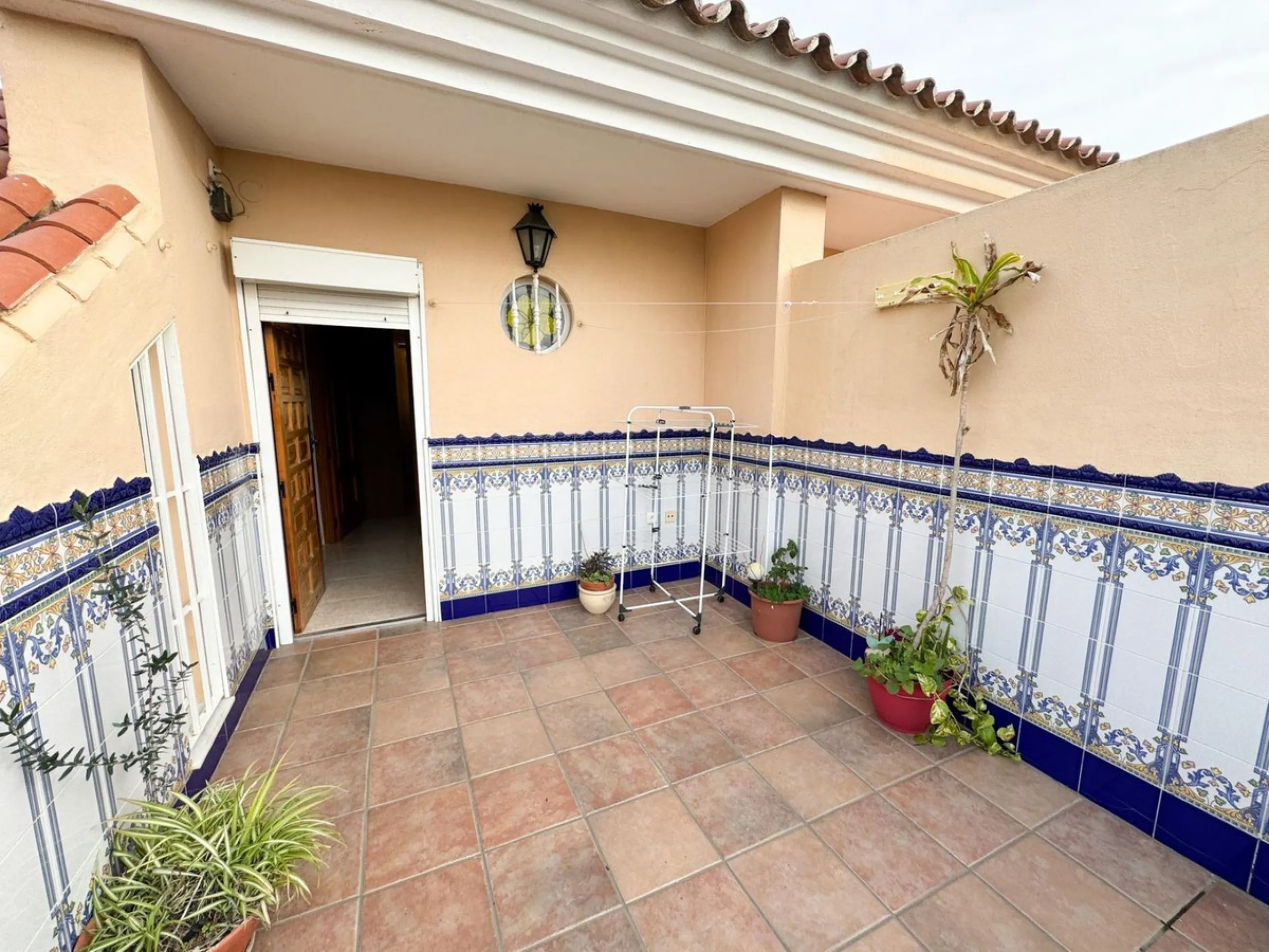 House - Semi-Detached House в продаже в Málaga, Málaga. В доме 4 спален и 3 ванных комнат. Площадь дома 109 м². Площадь участка 170 м²