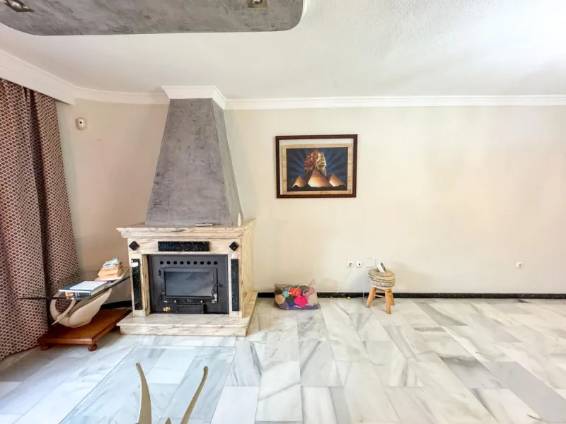 House - Semi-Detached House в продаже в Málaga, Málaga. В доме 4 спален и 3 ванных комнат. Площадь дома 109 м². Площадь участка 170 м²