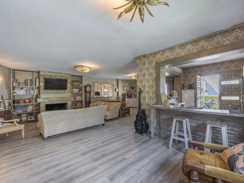 House - Detached Villa в продаже в Marbella, Málaga. В доме 12 спален и 12 ванных комнат. Площадь дома 500 м². Площадь участка 728 м²