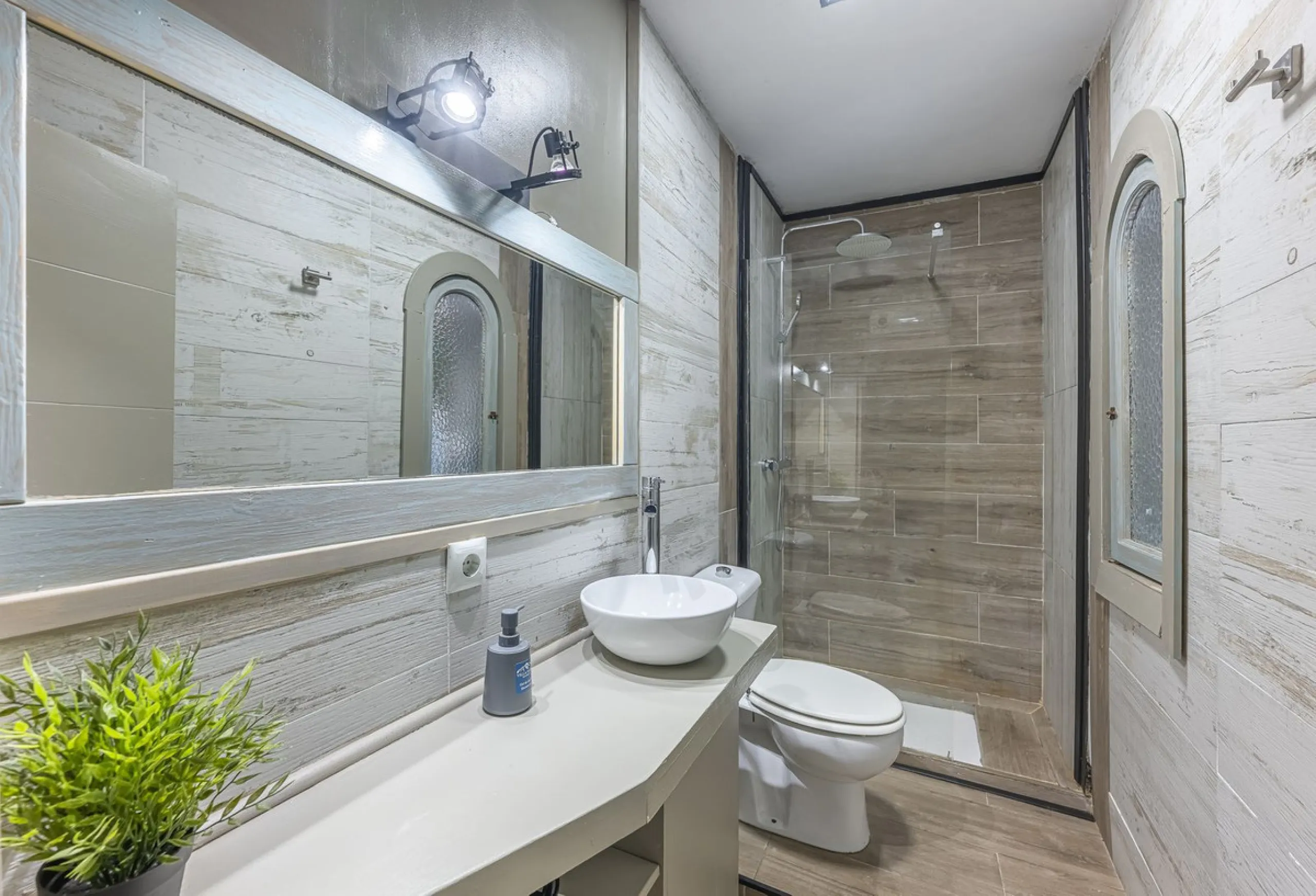 House - Detached Villa в продаже в Marbella, Málaga. В доме 12 спален и 12 ванных комнат. Площадь дома 500 м². Площадь участка 728 м²