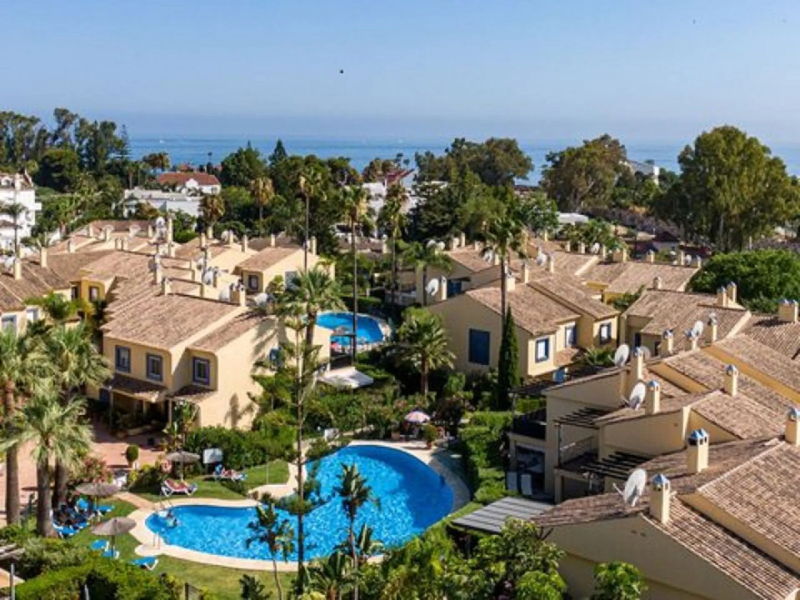 Perfect investment in Puerto Banús, close to the beach and surrounded by all kinds of amenities.