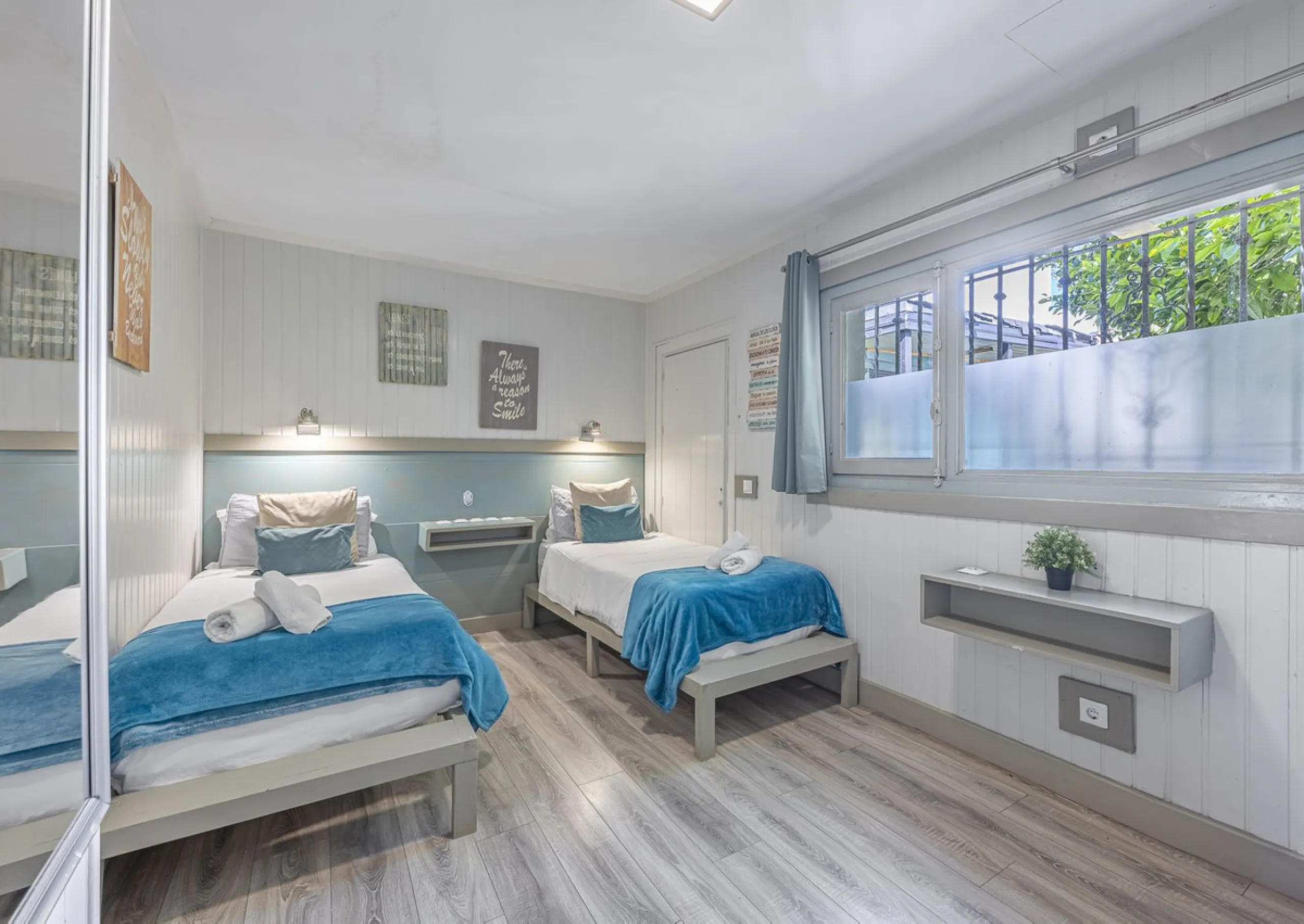 House - Detached Villa в продаже в Marbella, Málaga. В доме 12 спален и 12 ванных комнат. Площадь дома 500 м². Площадь участка 728 м²