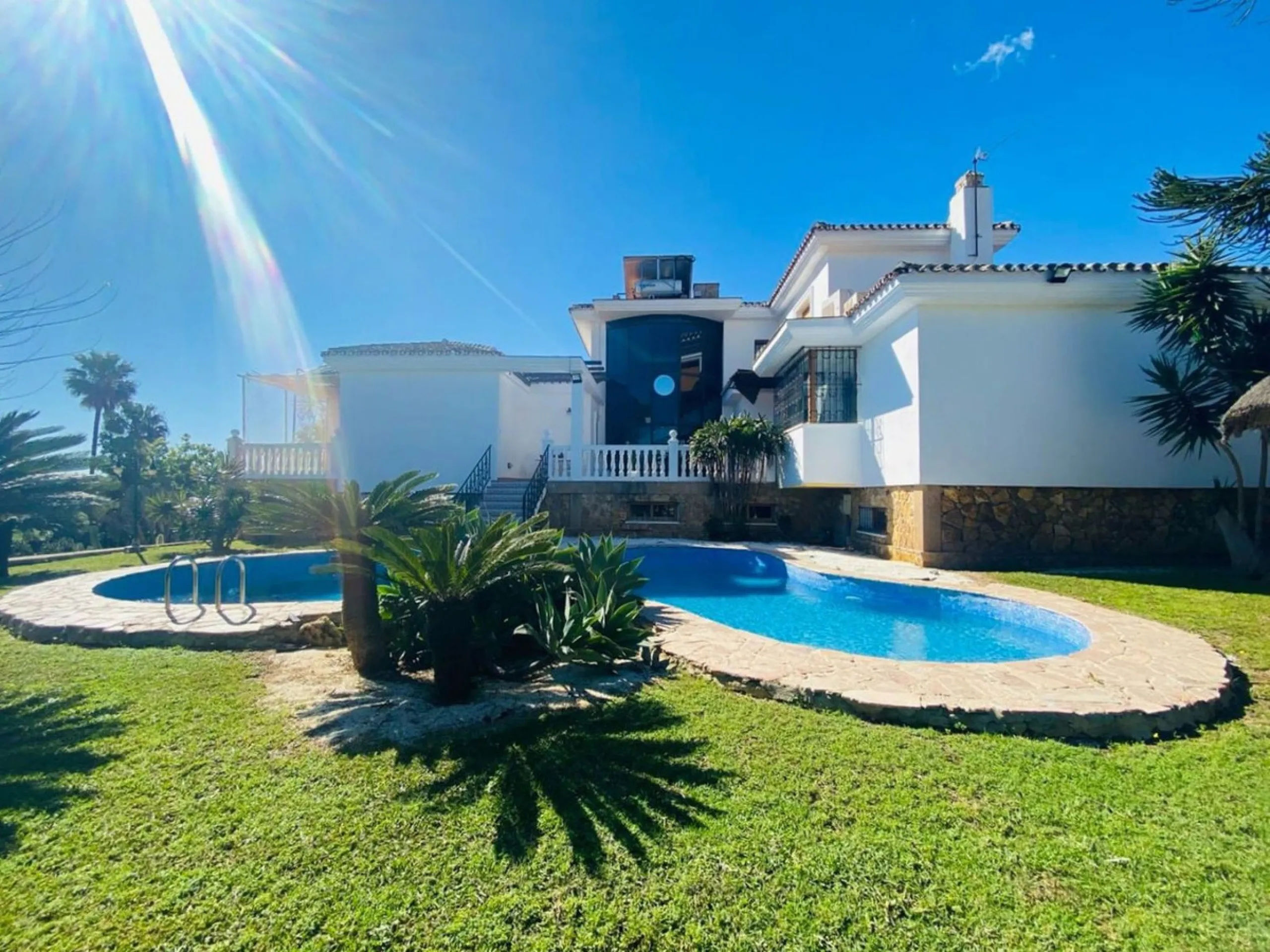Exclusive Villa with Panoramic Views in Benalmádena