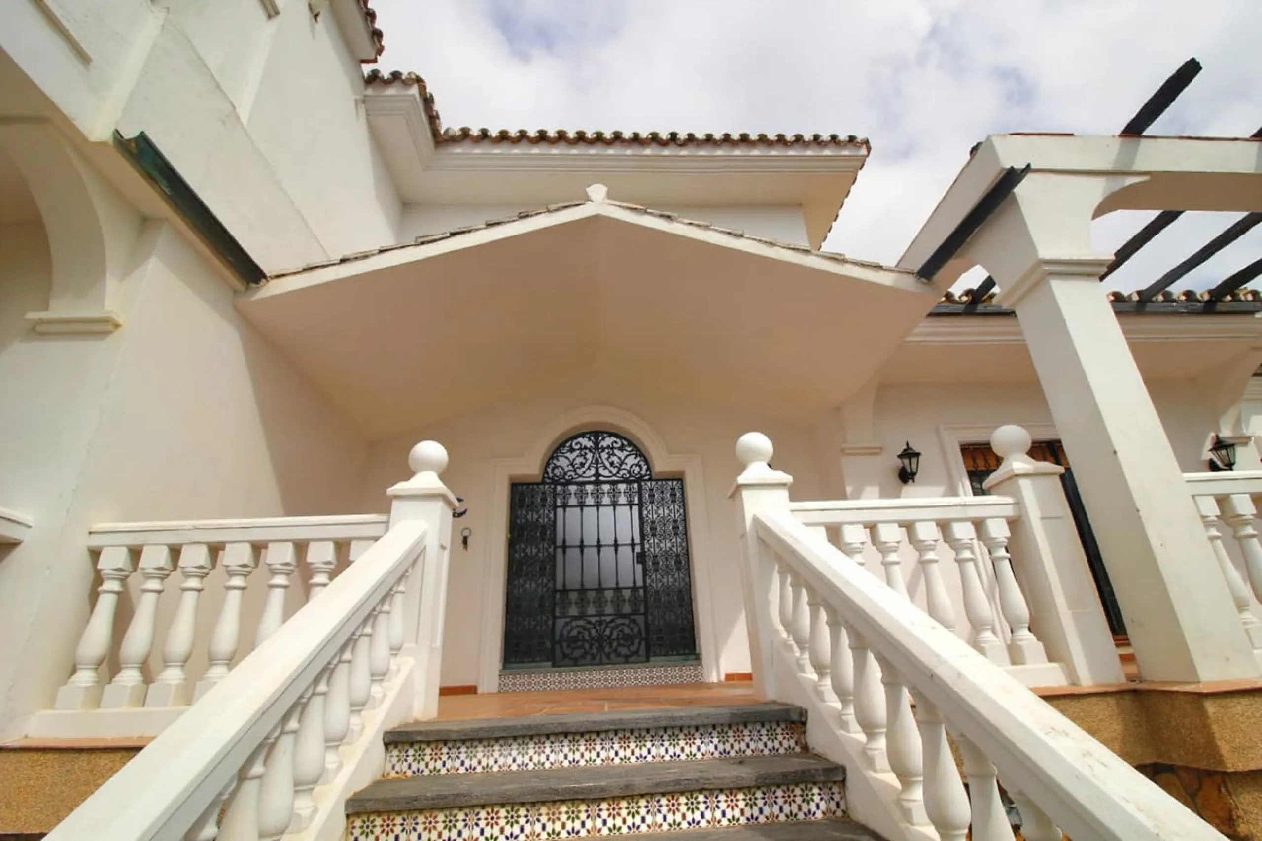 Exclusive Villa with Panoramic Views in Benalmádena