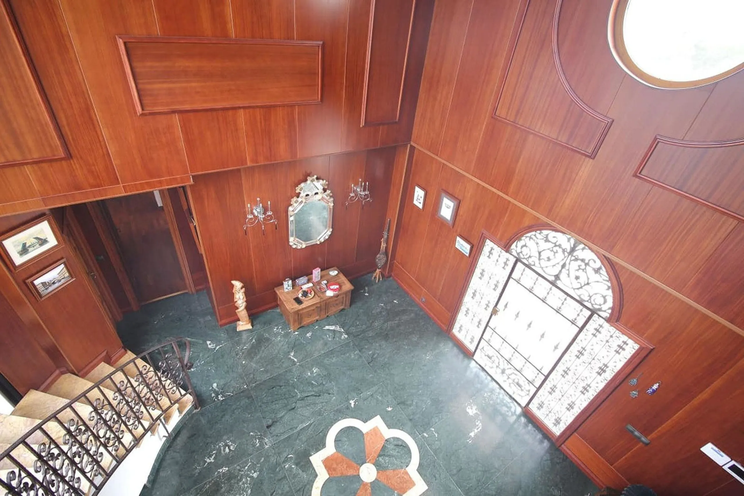 Exclusive Villa with Panoramic Views in Benalmádena