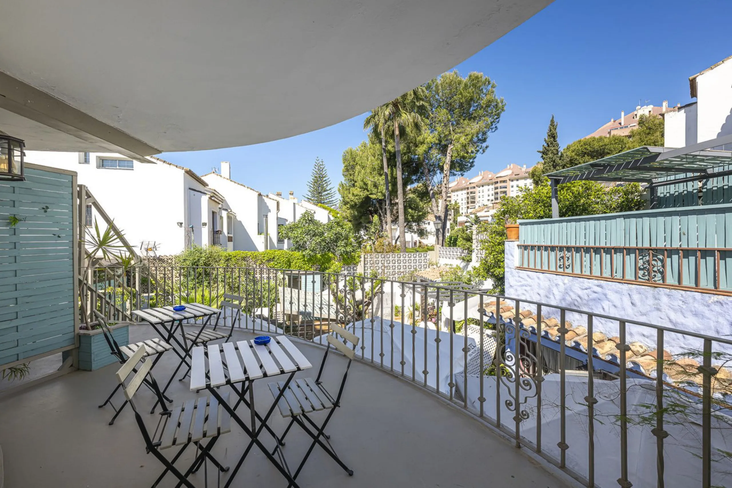 House - Detached Villa в продаже в Marbella, Málaga. В доме 12 спален и 12 ванных комнат. Площадь дома 500 м². Площадь участка 728 м²