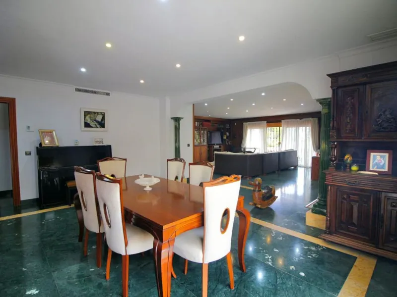 Exclusive Villa with Panoramic Views in Benalmádena
