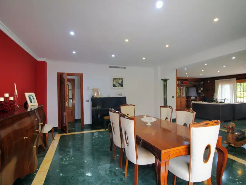 Exclusive Villa with Panoramic Views in Benalmádena