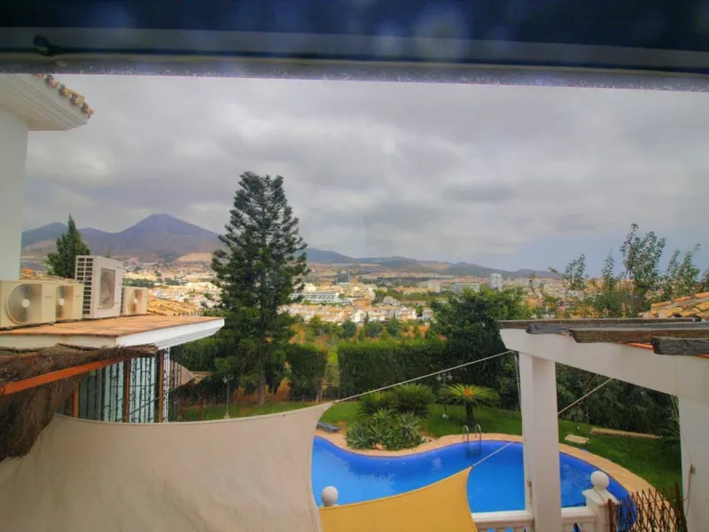 Exclusive Villa with Panoramic Views in Benalmádena